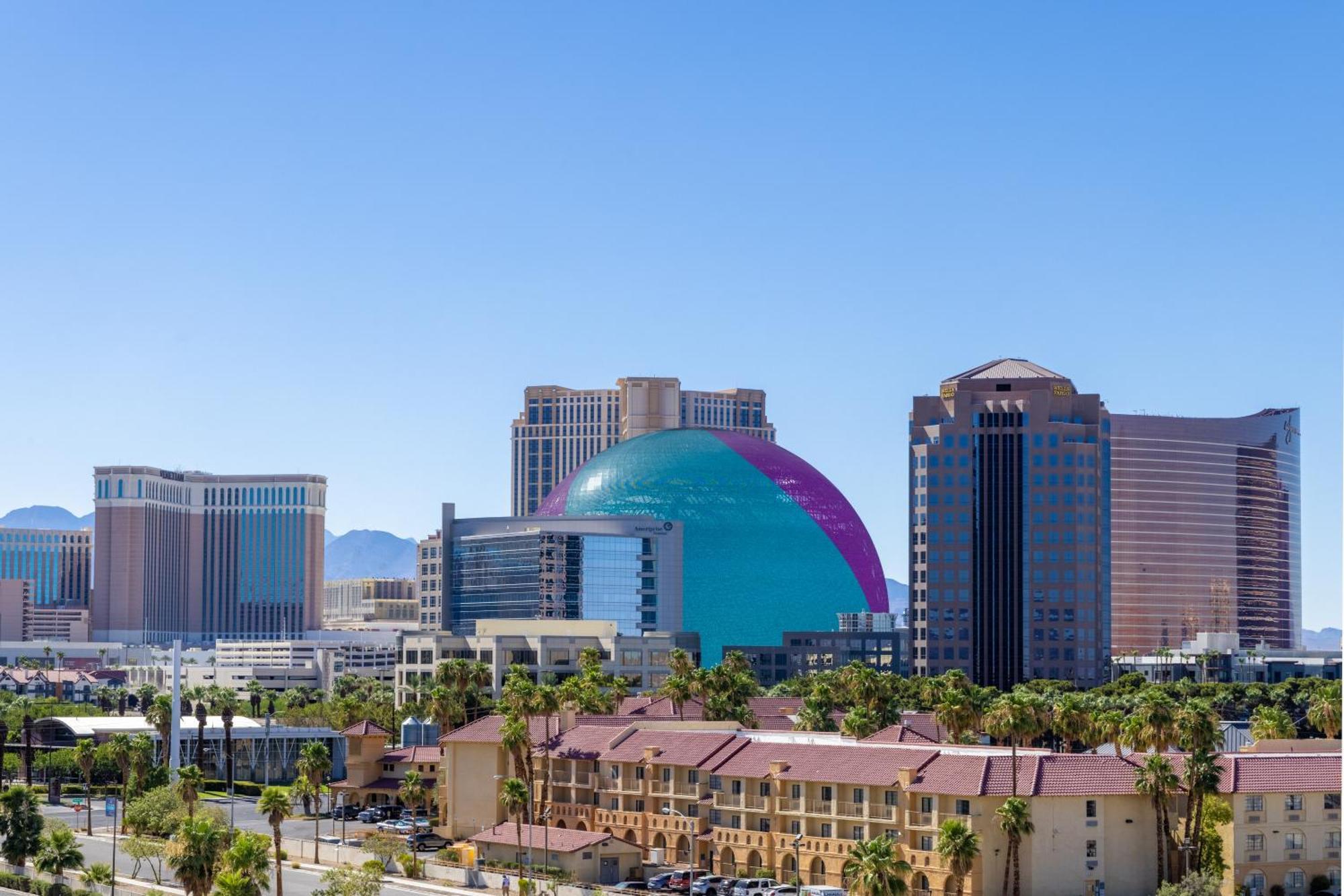 Doubletree By Hilton Las Vegas East Flamingo Eksteriør bilde